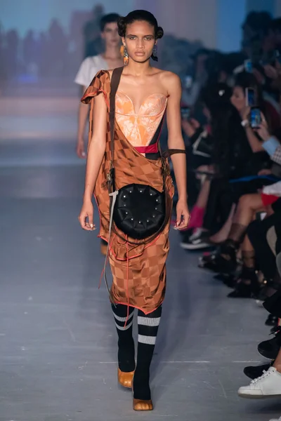 Look 7